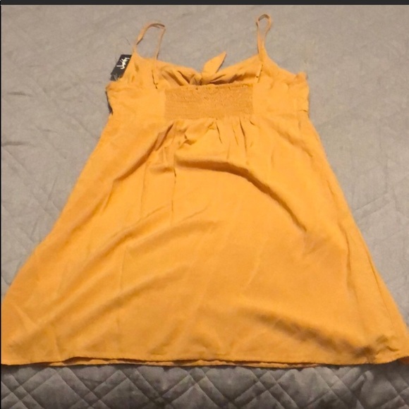 Sun dress 😍 - Picture 3 of 6